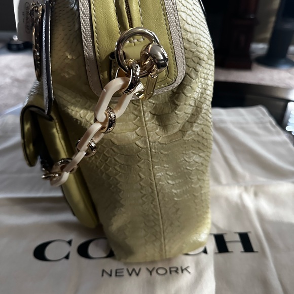 COACH ❤️ Kristin Embossed Metallic Python Large Tote Bag~STYLE #14920~NWT - Picture 8 of 15